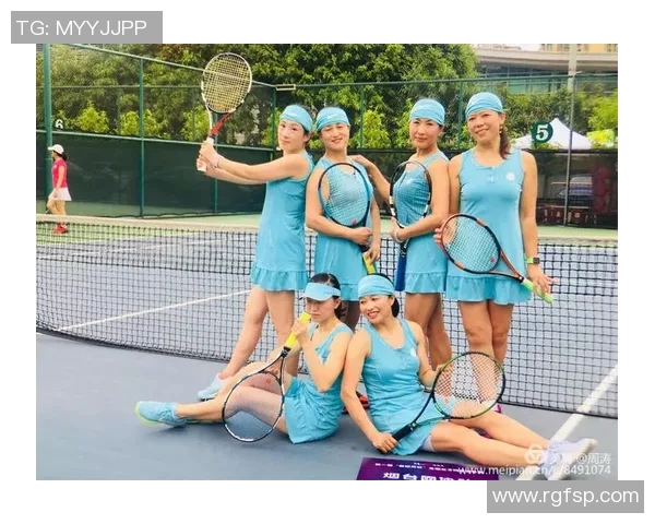 深圳网球队荣登网球意识排行榜第三名展现出色竞技水平与团队合作精神 深圳网球队荣登网球意识排行榜第三名展现出色竞技水平与团队合作精神