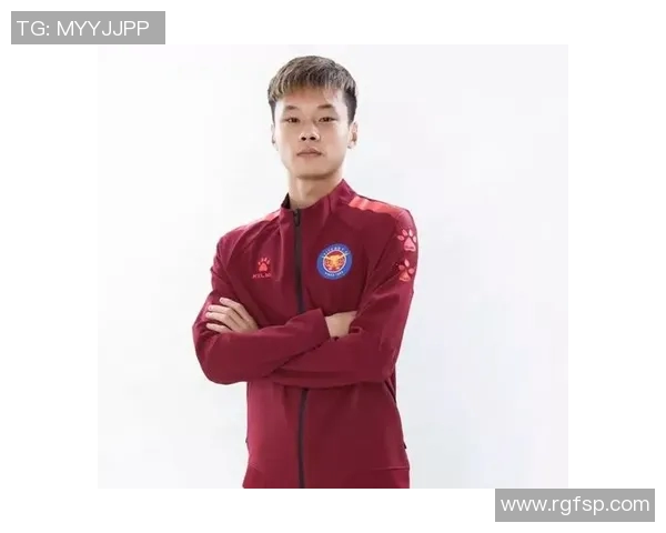 对话杨强：回顾足球生涯的起伏与梦想追逐之路