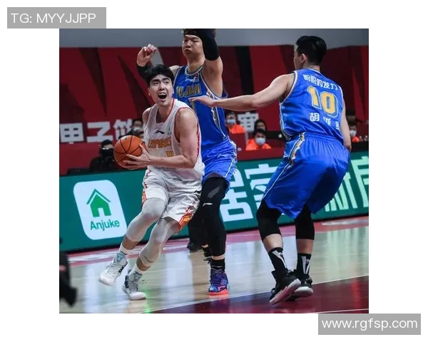 深圳篮球队挑战赛战术分析与表现评估全景解读