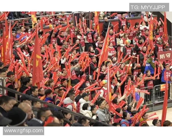 杭州足球队战术变革引发热议球迷期待新风格带来胜利之路